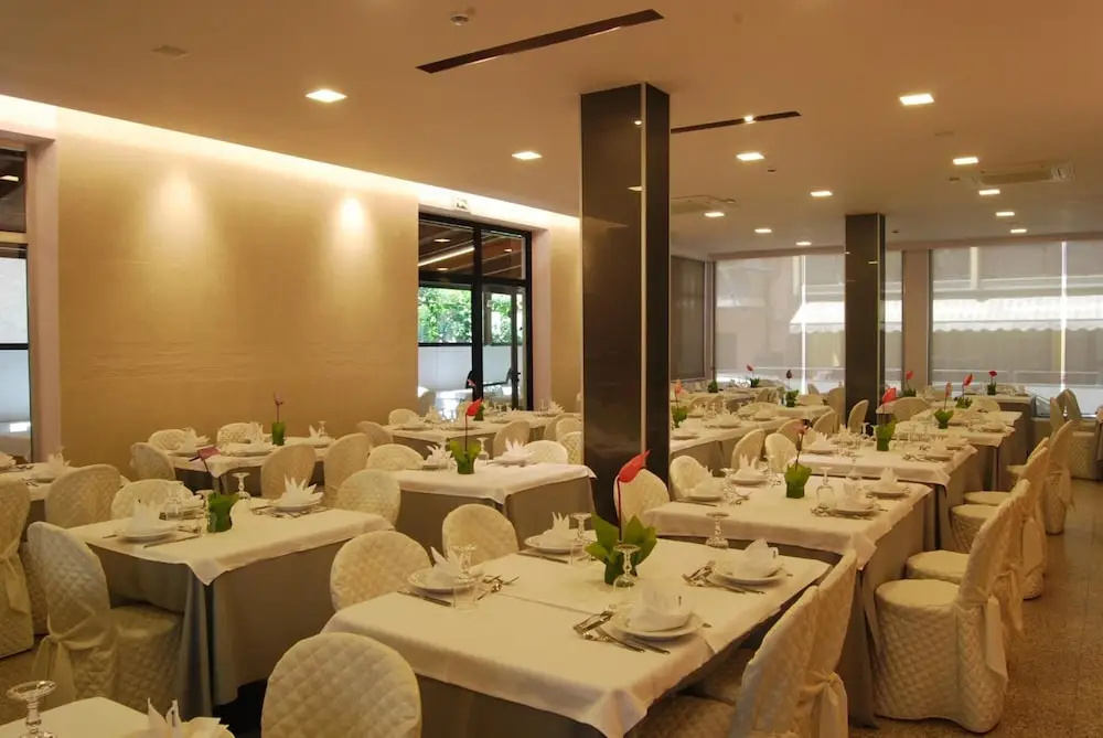 Hotel Clara