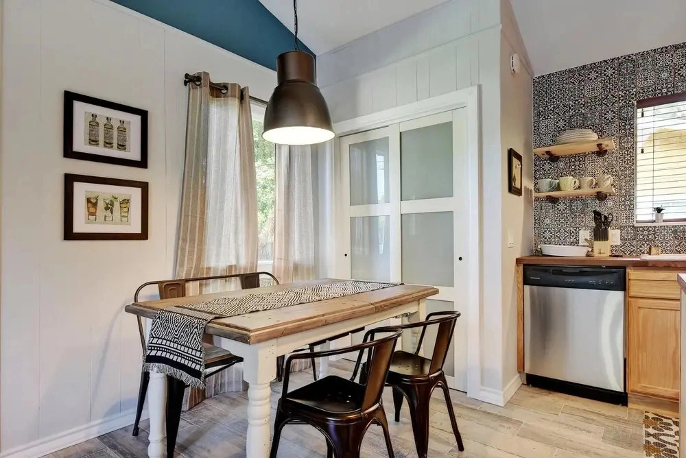 2BR 2BA Boutique SoLa House by RedAwning