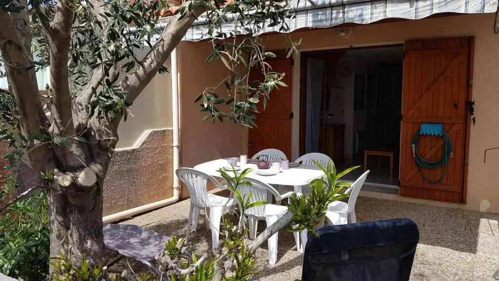 MC3 : Villa 2 pièces mezzanine 5 couchages NARBONNE-PLAGE