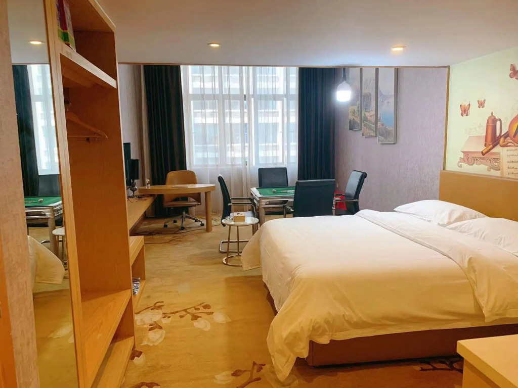 Vienna International Hotel  (Nansha Passenger Port Station Tianhou Palace)