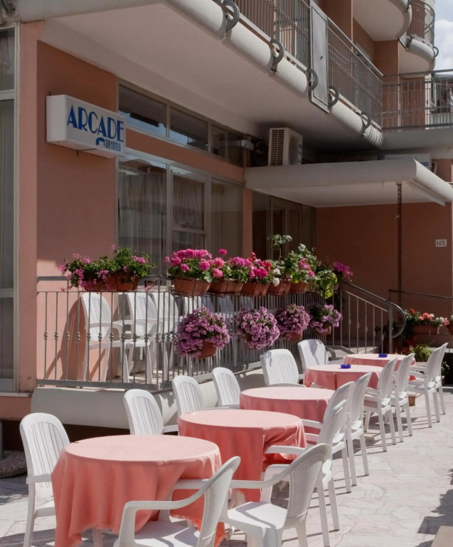 Hotel Arcade