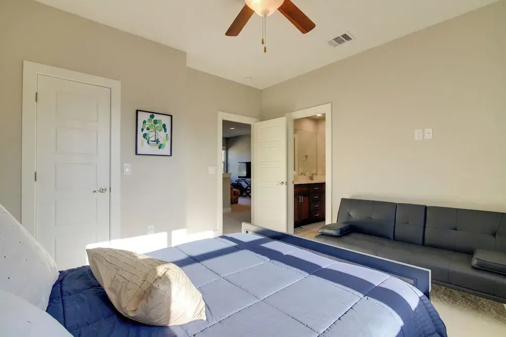 Modern Lago Vista Home w/ Pool & Lake Access!