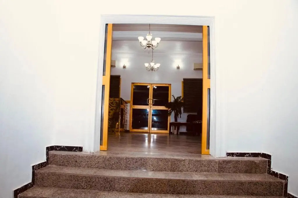 E-Gold Luxury Hotel
