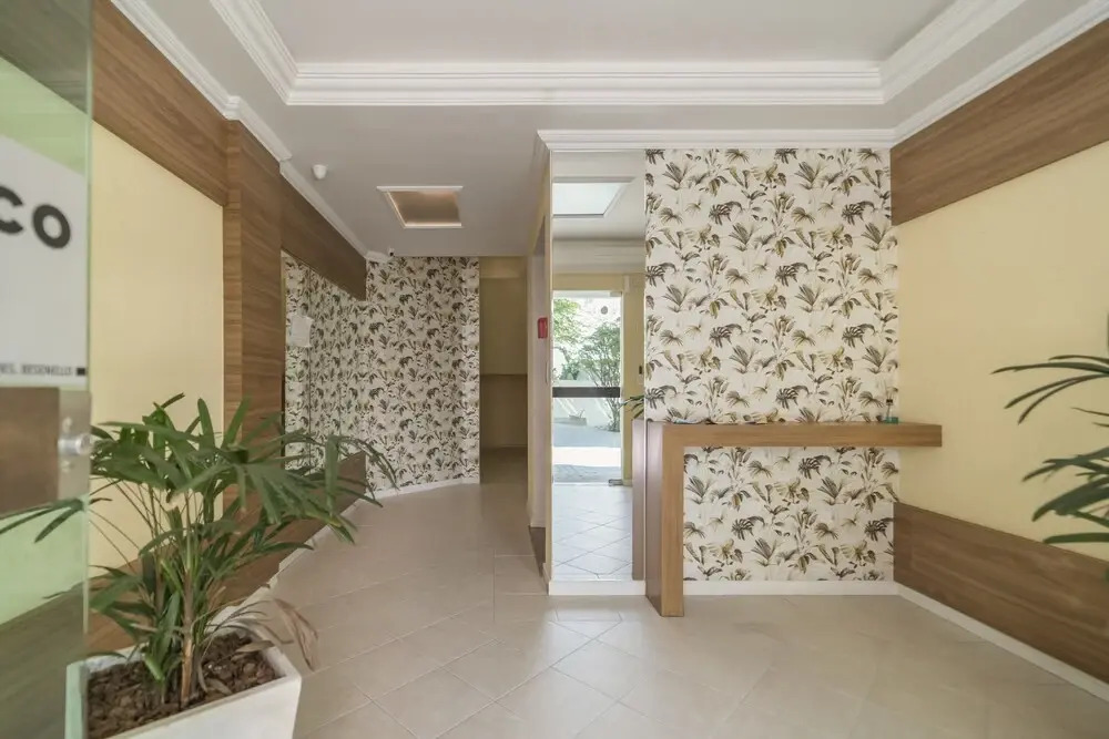 896 - Cobertura com piscina e vista mar