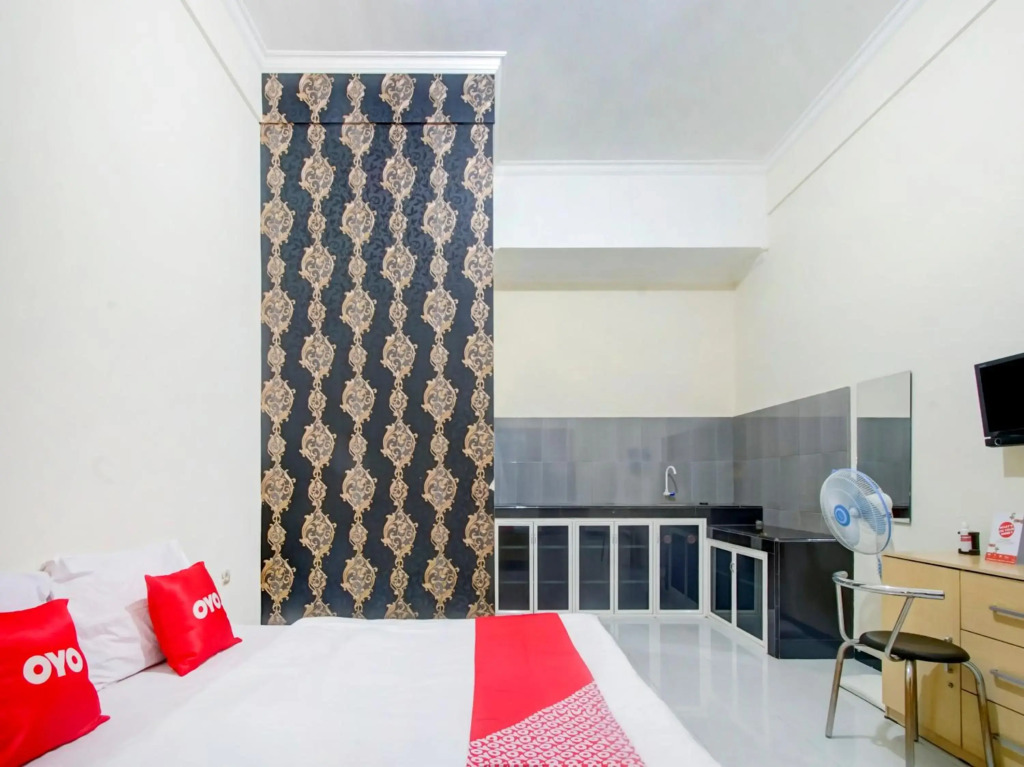Capital O 90151 Guest House 180