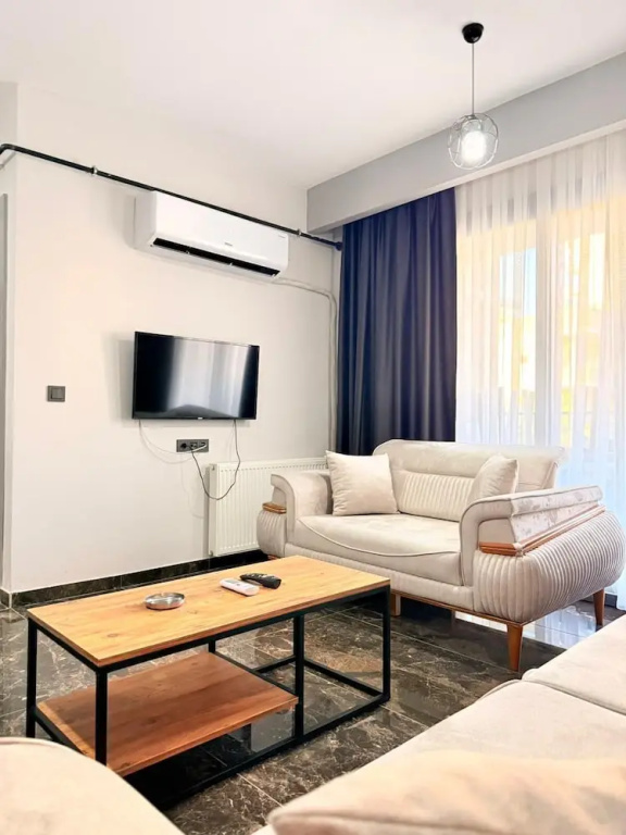 Black House Otel Turi̇zm