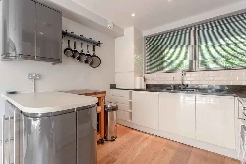 Chic 2 Bedroom Garden House in Dalston