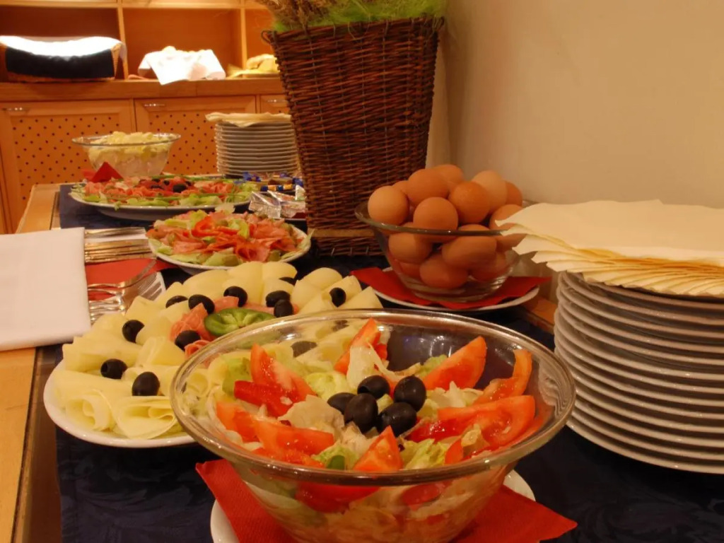 EA Hotel Tosca