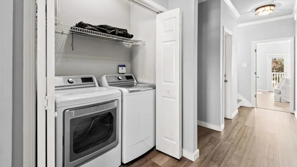 4BR Pet-friendly Retreat on 30a, Steps From Beach & Pool