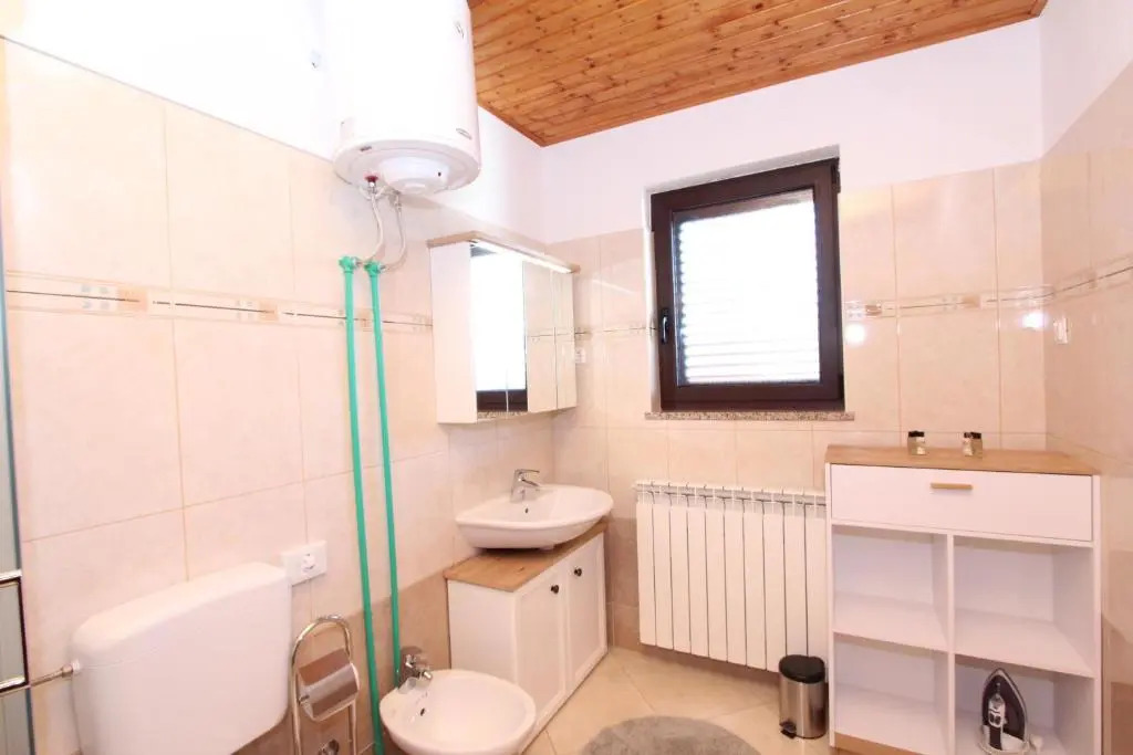 Apartment Dado