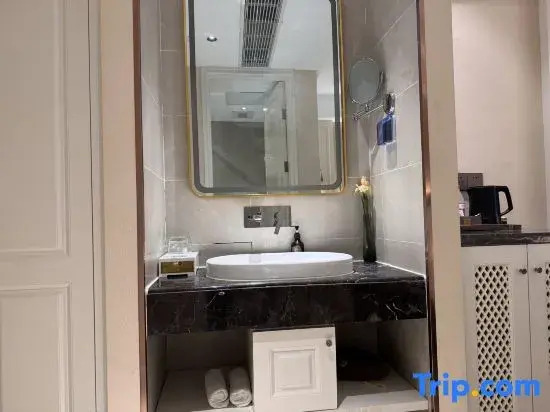 Polysheron International Hotel (Mengzhou)