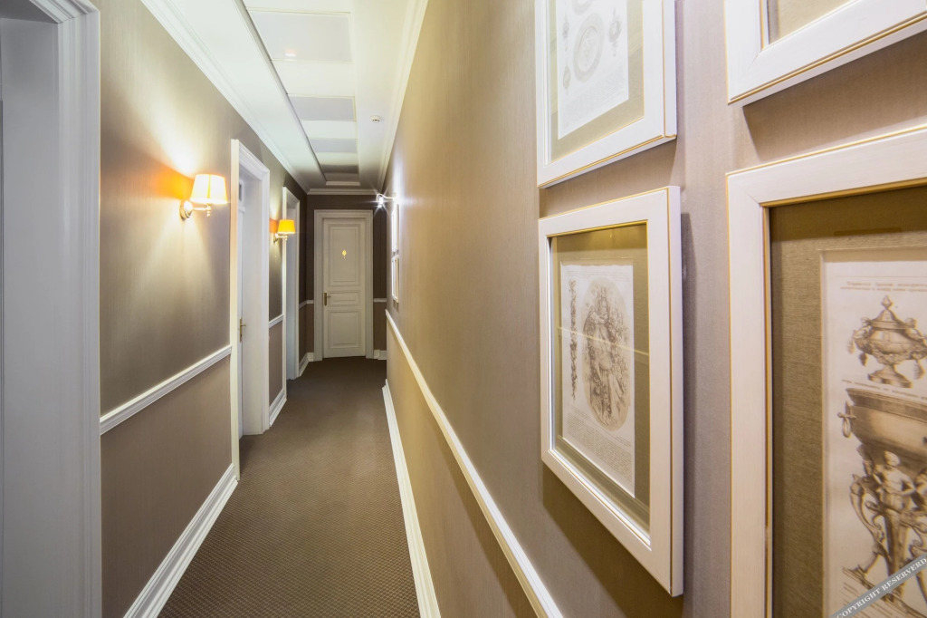 Modern Art Hotel - Maestro