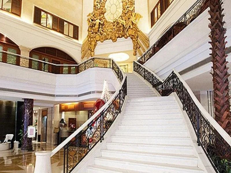 Golden Ocean Hotel