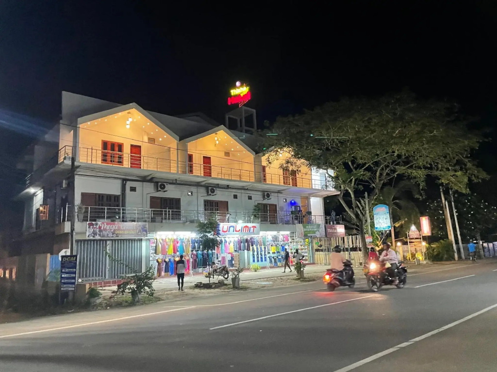 Thisha Hotel & Restaurant