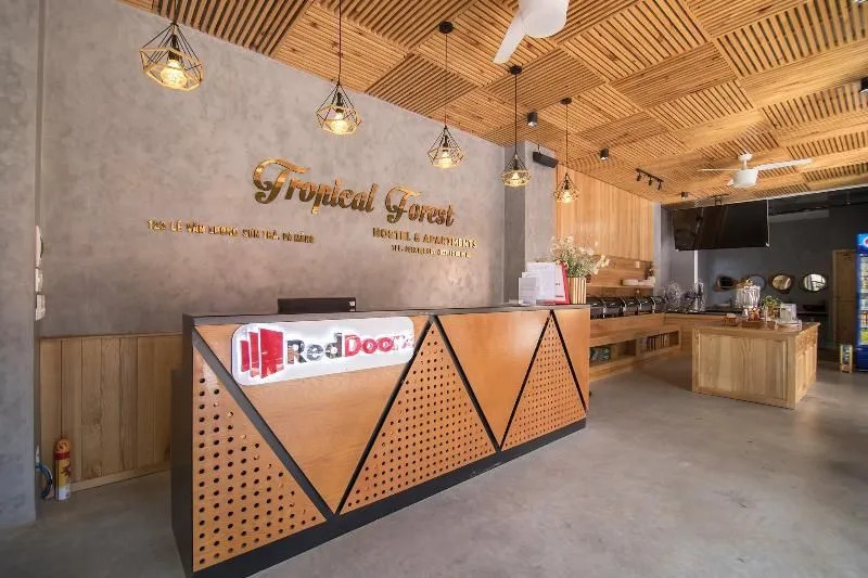 Reddoorz Premium Near Son Tra Mountain