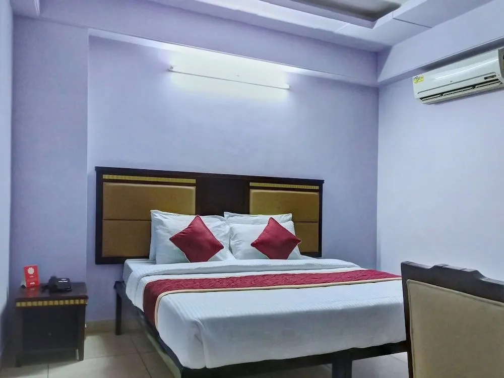 OYO 10479 Sree Sai Comfort