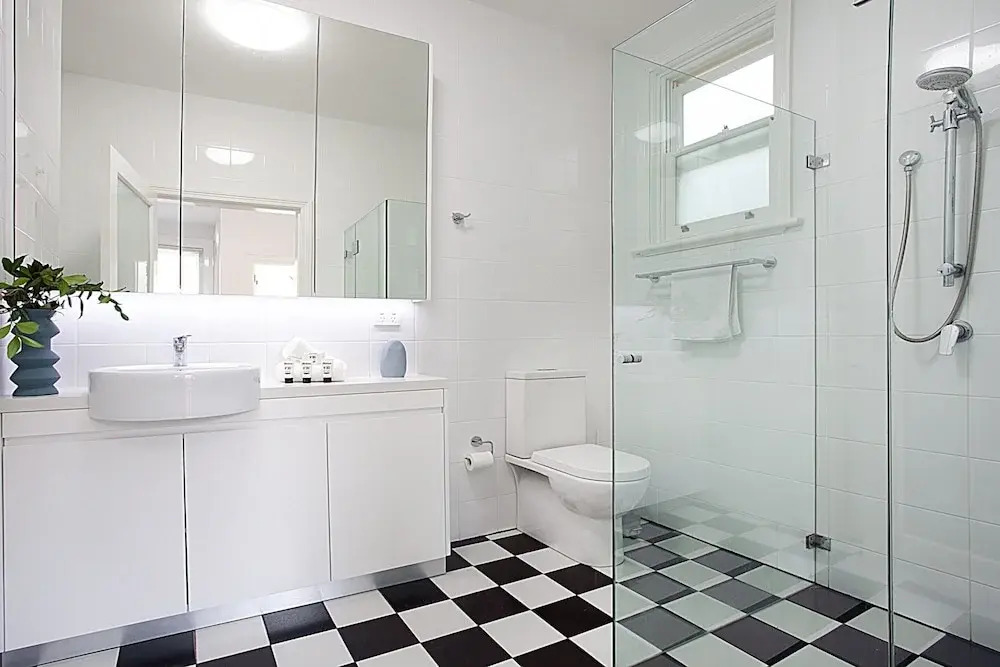 Bright and Beautiful Studio in Quiet Neighbourhood