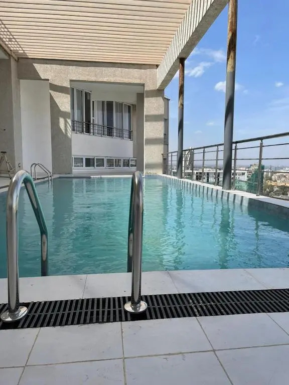 2bdr luxury apartment 16th floor
