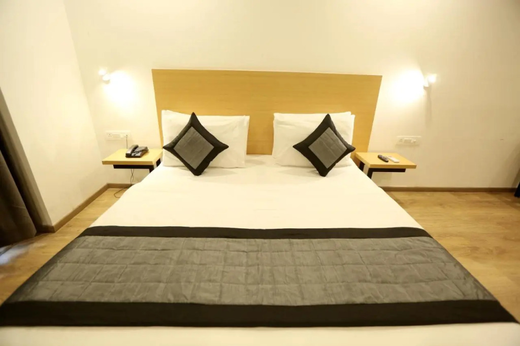 The Roseman Hotel & Suites