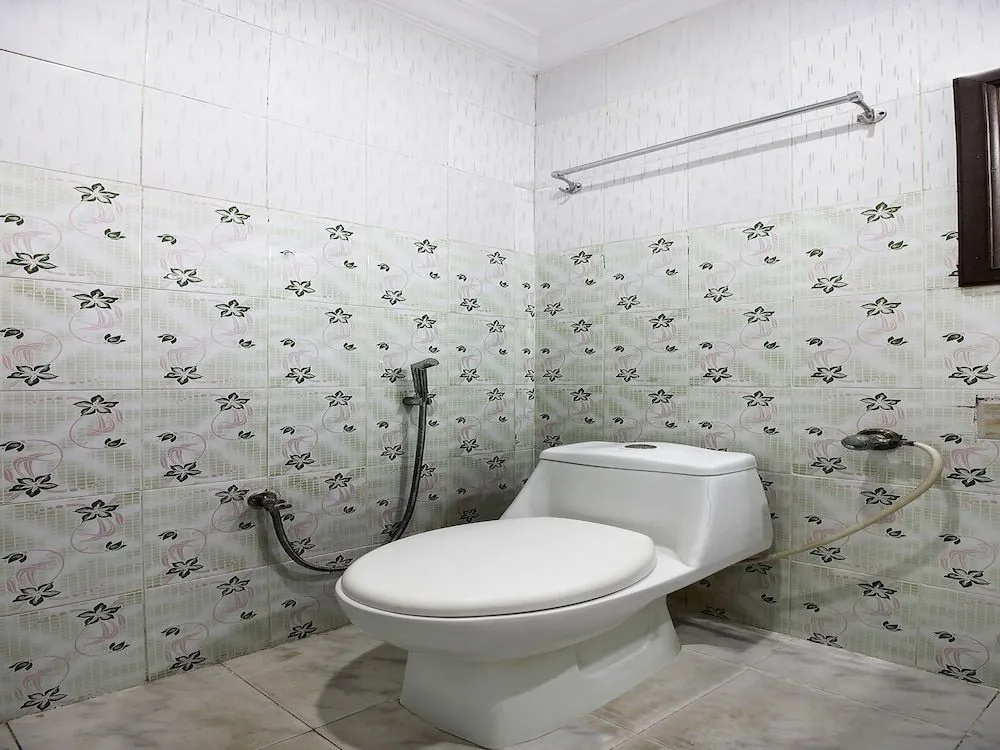 Collection O 36047 Hotel Srinivasa Residency
