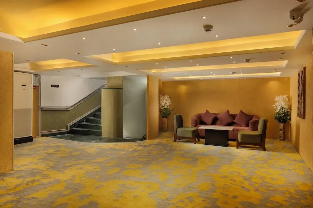 asar Capoors Hotel Hazratganj by Orion Hotels