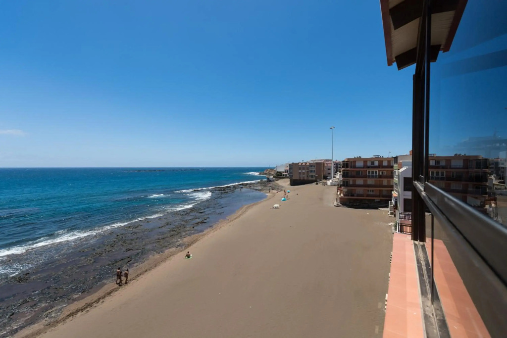 VV La Gaeta 1 "by henrypole home"