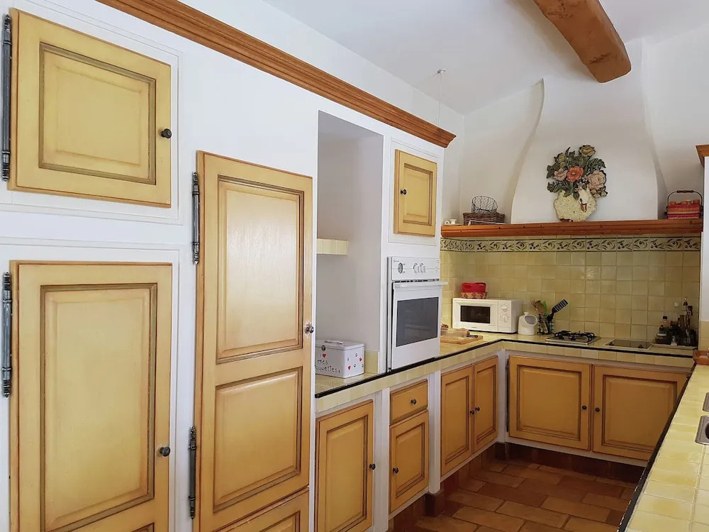 Provencal Air-conditioned Villa With Private Pool and Stunning Views