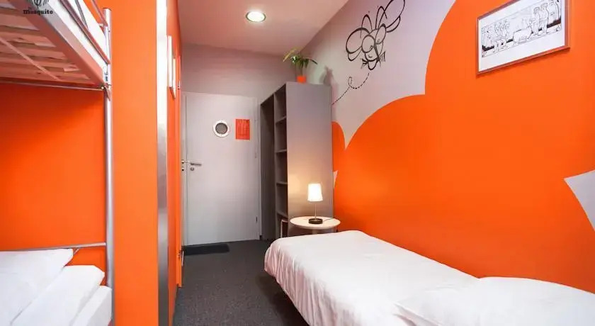 LazeMaze Hostel