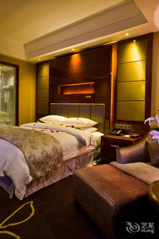 Yichang Golden Lion Hotel