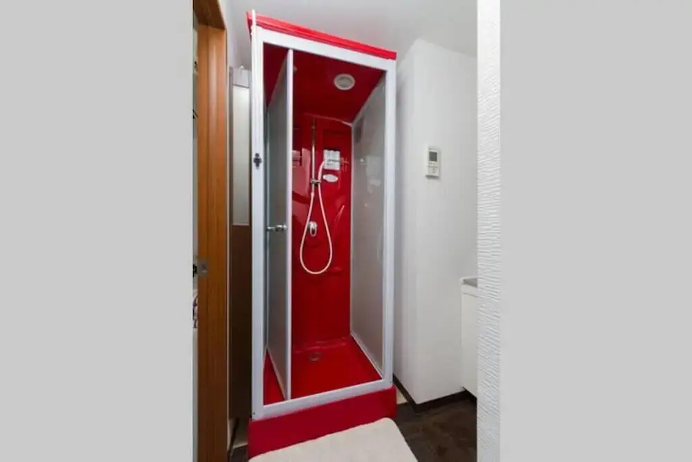 Red Door House Osaka
