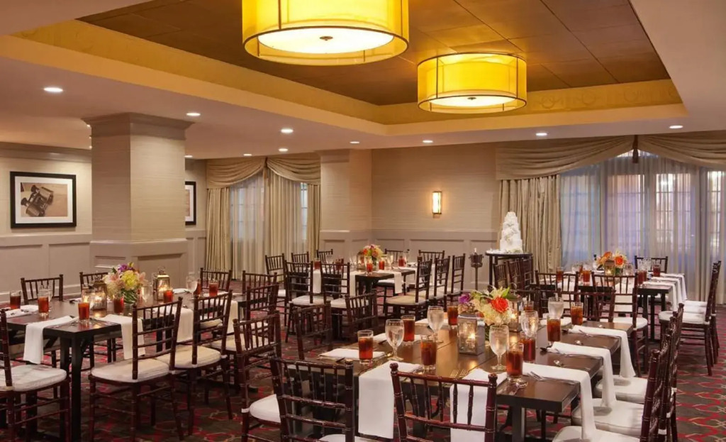 Four Points by Sheraton French Quarter