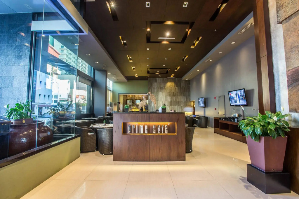 The B Hotel Alabang