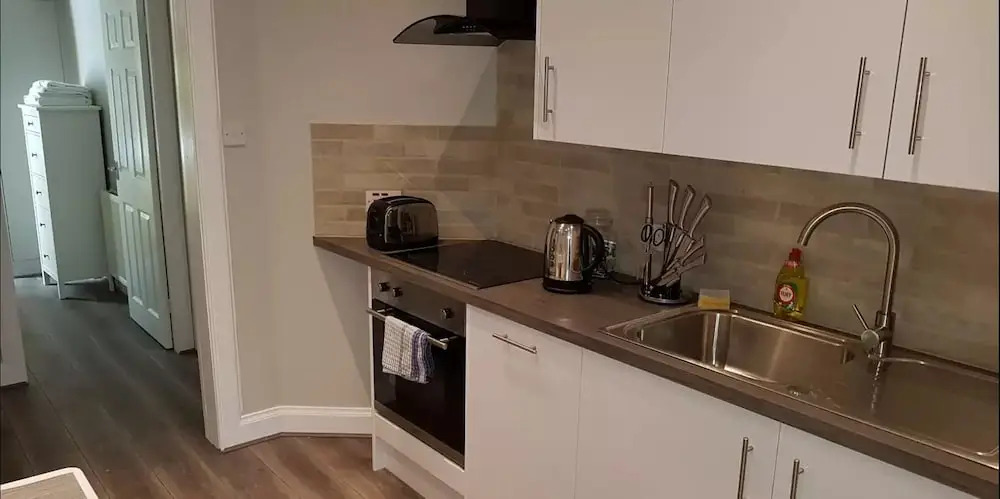 First - Slateford House Apartment