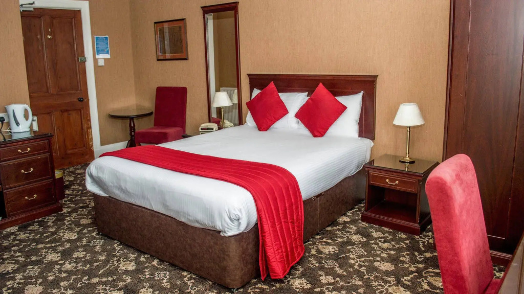 Fife Lodge Hotel