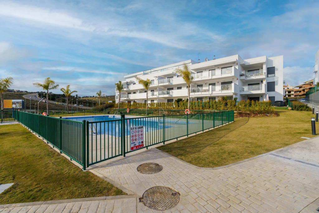 Apartment La Cala With Pool