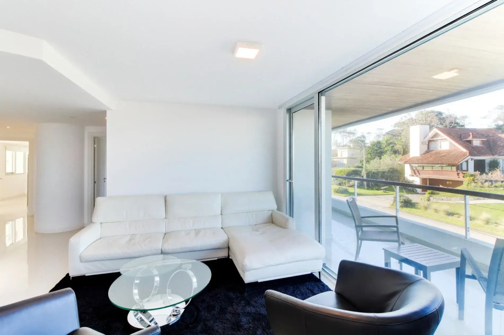 Oceana Suites Isabel ∙ Suite 204