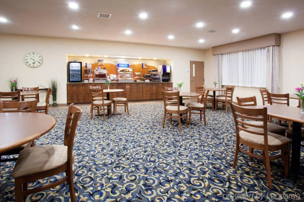 Holiday Inn Express Hotel & Suites Torrington by IHG