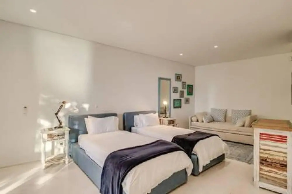 Unique Camps Bay Apartment w Private Pool Coral Sea