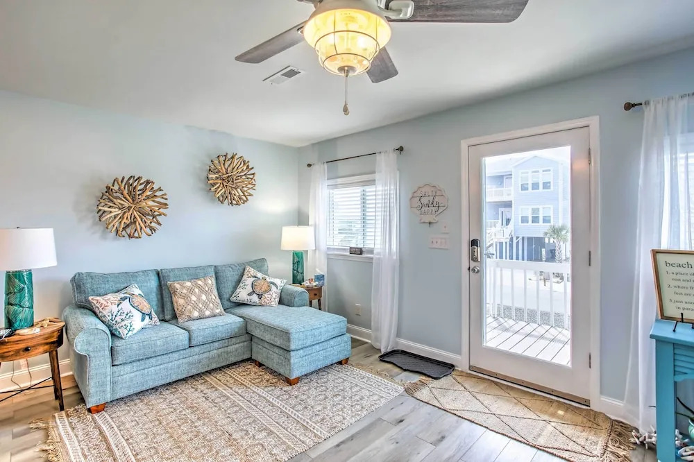 Coastal Oasis w/ Decks: Walk to Holden Beach!