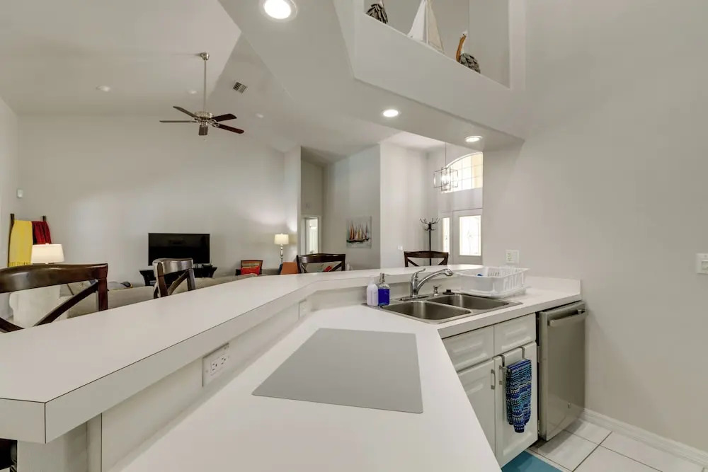 'simplicity' Citrus Springs Home ~ 4 Mi to Rivers!