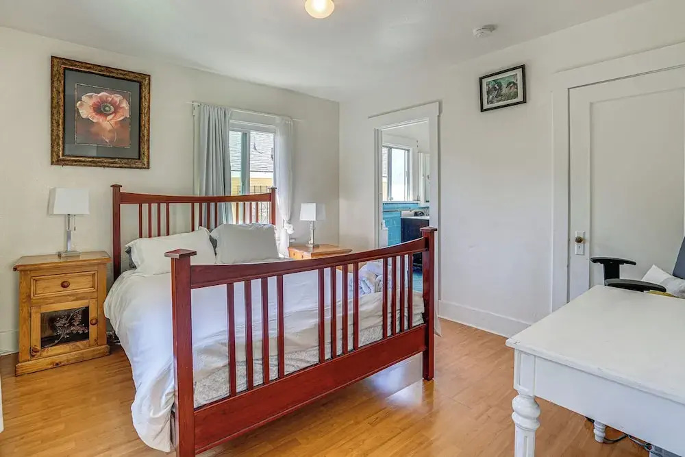 Walkable East Bay Home - 2 Mi to Bart Station