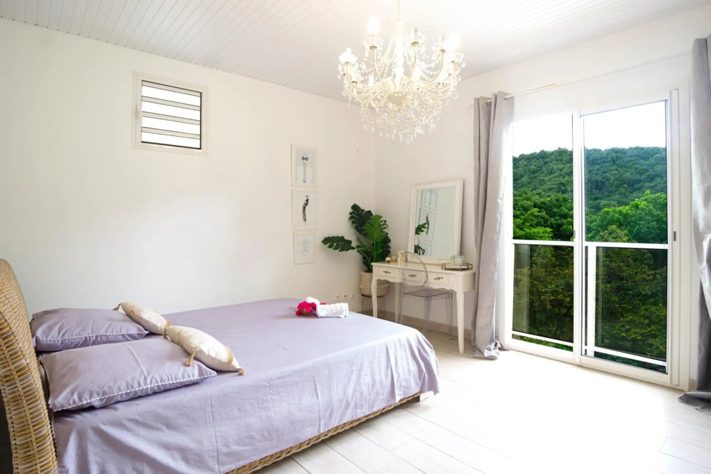 Résidence ZEN & CALM immense HAUT DE VILLA F4 avec piscine