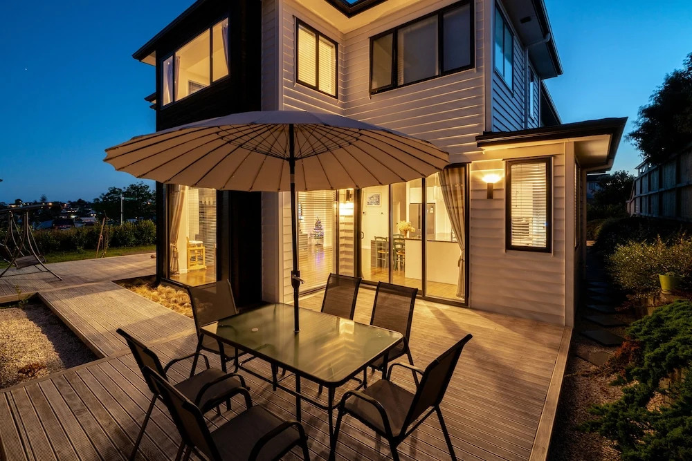 LongBay Spacious Luxurious 5 Bdrm House