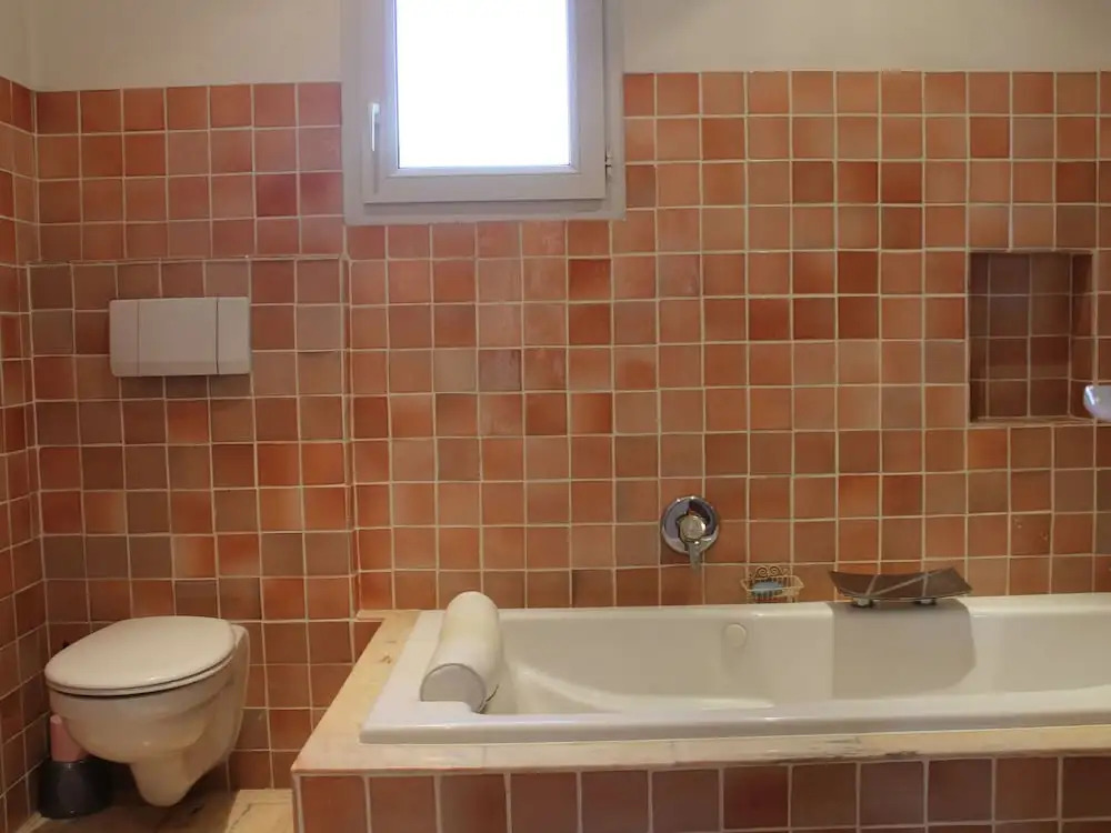 Mediterranean Home With Private Pool and Summer Kitchen, 800m From the Beach