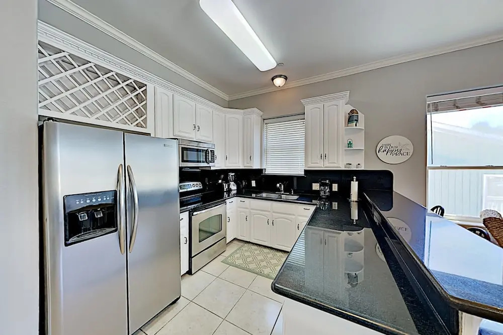 131esau8 2 Bedroom Condo