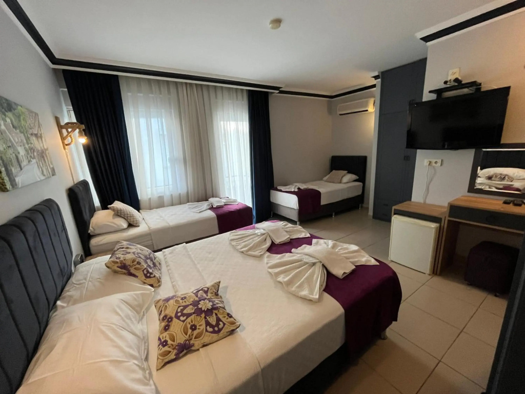 Hotel Lunay