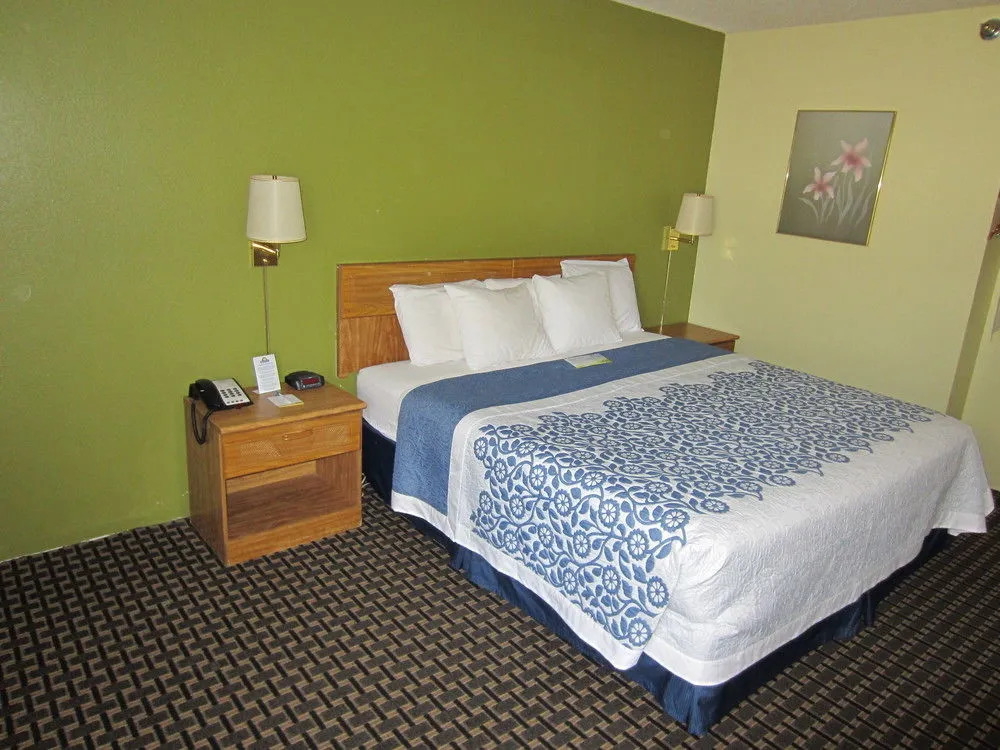 Days Inn Newton
