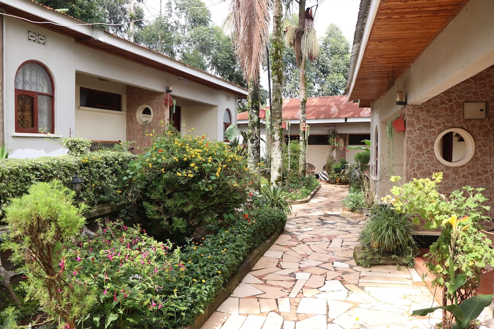 Marangu Summit Lodge