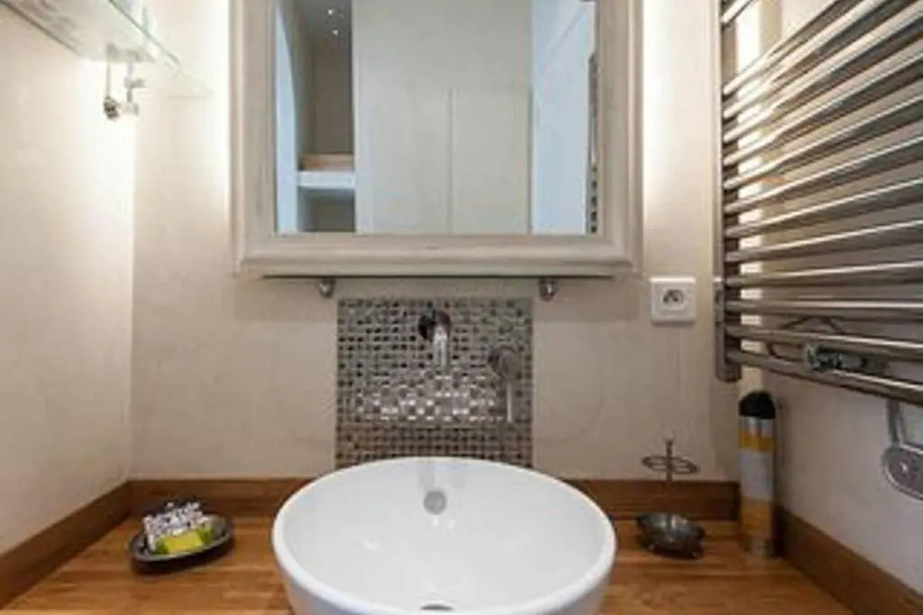 Barla 3 - a Spacious One Bedroom Apartment Near Place Garibaldi