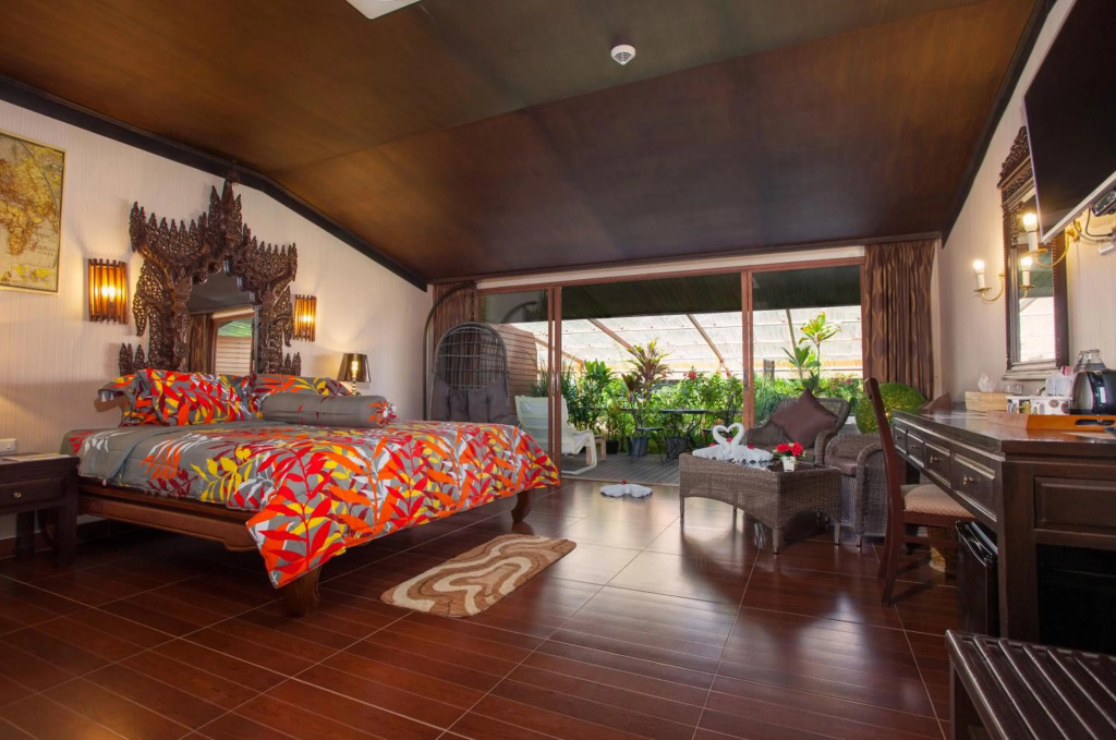 Tropica Bungalow Beach Hotel